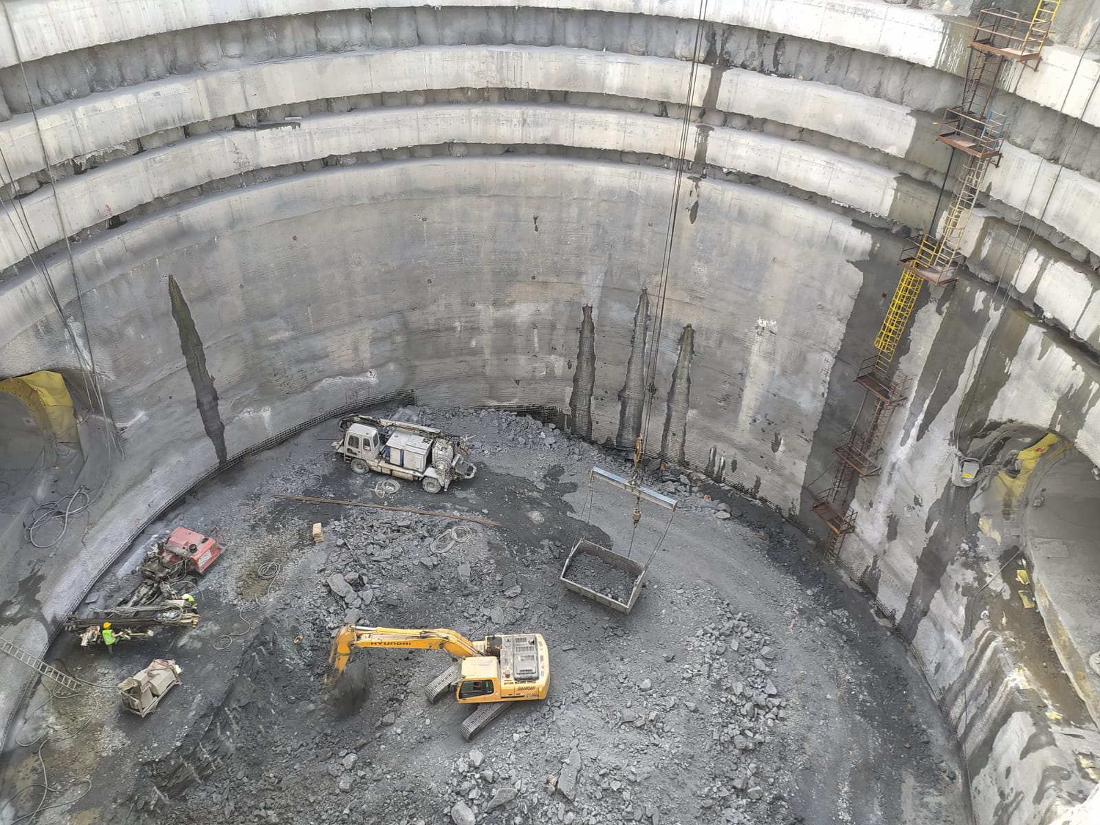 Ümraniye-Ataşehir-Göztepe Metrosu Çarşı İstasyonu N1 Merkez Şaftı